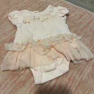 Little girl Harry & violet onsie 6-9months